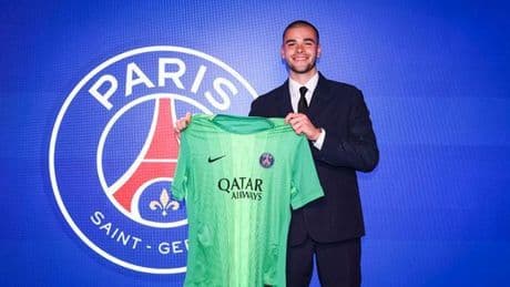 Lucas Chevalier, PSG'de!
