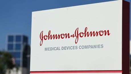 Capitulation ou prétexte? Le "big pharma" amorce des relocalisations aux États-Unis pour éviter les droits de douane