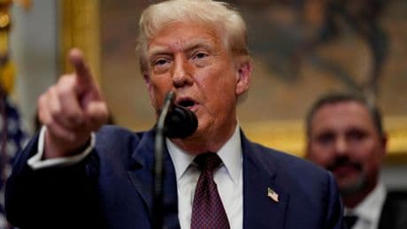 Trump despliega dos submarinos nucleares cerca de Rusia tras el cruce de amenazas con el expresidente Medvédev