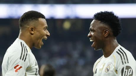 Fiesta en Oviedo con examen al Real Madrid