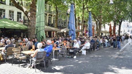 Zomerse dinsdag met lokaal kans op 29 graden, maar regen is in aantocht