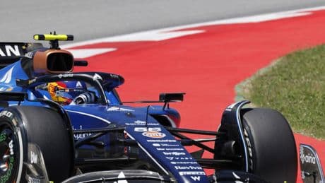 Carlos Sainz se abona al pesimismo en Barcelona