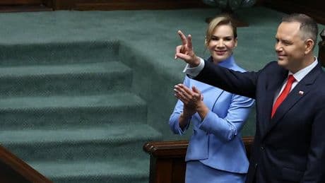 Karol Nawrotzki als neuer polnischer Präsident vereidigt