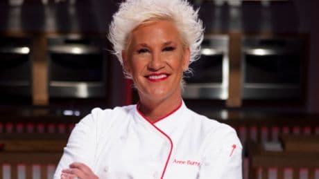 Anne Burrell, morta la chef di Food Network: trovata in casa priva di sensi, aveva 55 anni