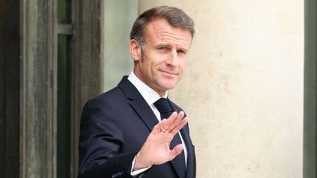Crise France-Algérie : Macron demande au gouvernement d’agir avec fermeté