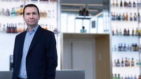 Pernod Ricard lance une restructuration, avec suppressions de postes, face à la crise des ventes d’alcool