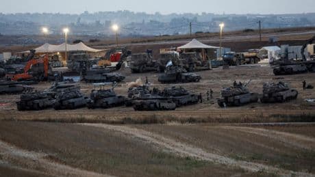 Guerre à Gaza: Israël annonce finaliser ses préparatifs pour une offensive terrestre sur l'enclave