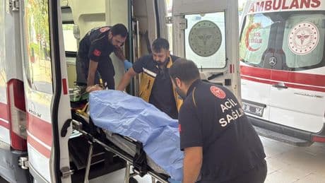 Tarım işçilerini taşıyan minibüs uçuruma yuvarlandı: 3 ölü, 4'ü ağır 18 yaralı