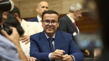 La jueza Biedma ve "fraude de ley" en el aforamiento de Gallardo y se dirige al TSJEx para que decida si asume la causa