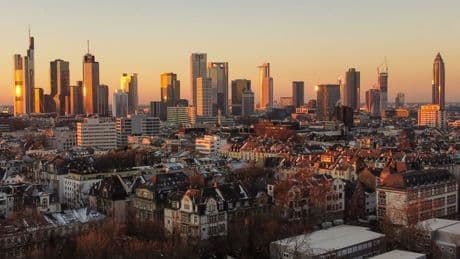Wirtschaftsriesen starten Investitionsoffensive: Milliarden für Deutschland