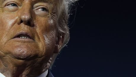 Trump visita hoy por sorpresa la sede de la Reserva Federal entre presiones a su presidente para que dimita y acusaciones de despilfarro en unas obras de renovación