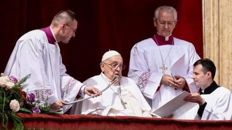 Franziskus: Papst erscheint zur Ostermesse und spendet Segen "Urbi et orbi"