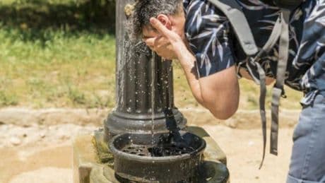 Domingo será “el peor día” de la ola de calor en Catalunya, según Protección Civil