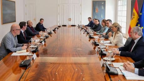 Empresarios contra Sánchez, pero no tanto