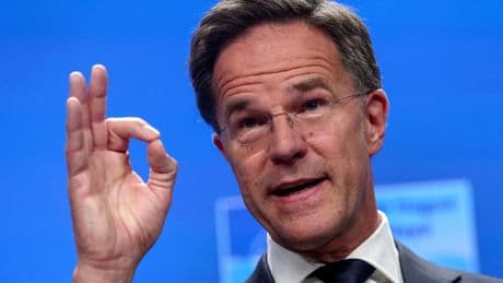 Rutte niega que el ataque de EE.UU. viole el Derecho Internacional