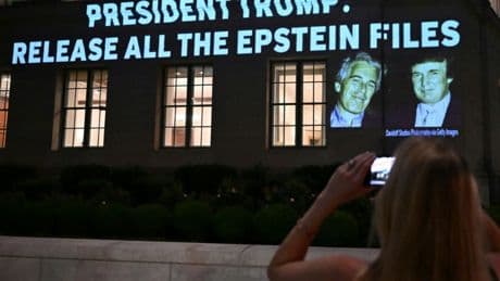 Demokraten veröffentlichen mutmaßlichen Trump-Brief an Sexualstraftäter Epstein
