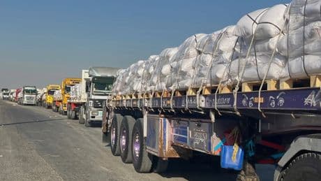 Israel da entrada en Gaza a 120 camiones de ayuda el primer día de &quot;pausas humanitarias&quot; y Hamás lo califica de &quot;farsa&quot;