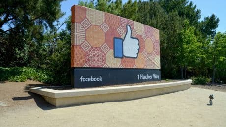 Durante años filtraron asesinatos y violaciones para Facebook en Barcelona. Ahora reclaman 4 millones a Meta por daño psicológico
