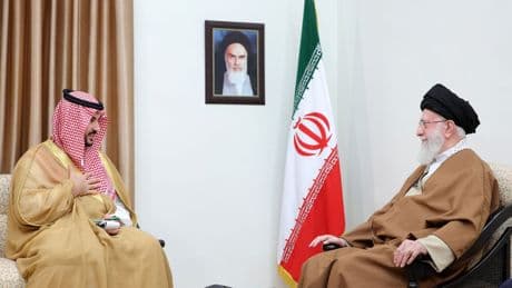 Bei Besuch in Teheran: Saudi-Prinz warnt Iran: Abkommen oder israelischer Angriff