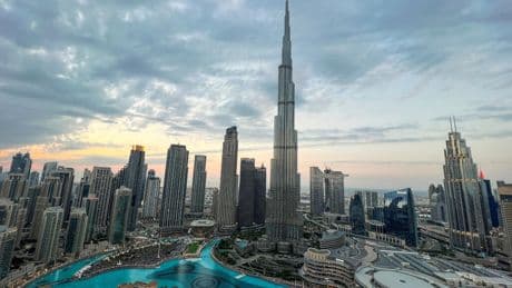 Deux ans après la COP28, les Émirats arabes unis se dotent de leur première loi climat