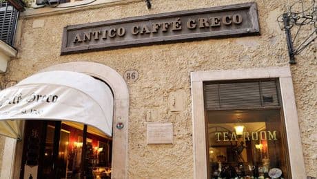 Domani l'Antico Caffè Greco rischia lo sfratto