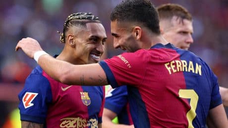 El Barça se aferra a una nueva remontada para sentenciar La Liga ante un desnortado Real Madrid en el recital de Mbappé