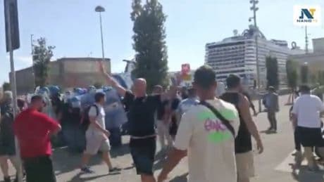 I problemi al click day, pii l'assalto alle forze dell'ordine: cos'è successo a Napoli