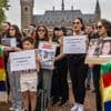 Druzen demonstreren in Den Haag tegen geweld in Syrië: ‘Familieleden zijn koelbloedig geëxecuteerd’