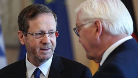 Staatspräsident in Berlin: Herzog: Israel hält humanitäres Völkerrecht in Gaza ein