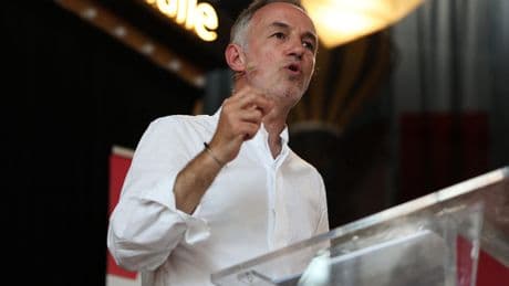 Municipales 2026 à Paris : Emmanuel Grégoire s'engage à rassembler son camp s'il remporte la primaire socialiste