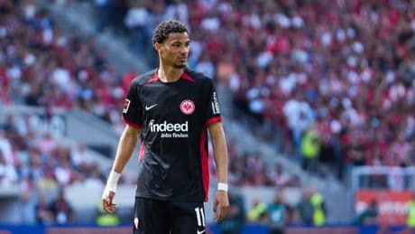 ’Niet Aleksander Isak, maar Ajax-beul Hugo Ekitike wordt nieuwe spits van Arne Slot bij Liverpool’