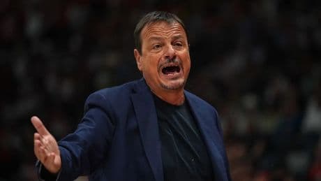 Olaylı maçın ardından Ergin Ataman çıldırdı: 'Hiç kimse ülkeme küfür edemez'