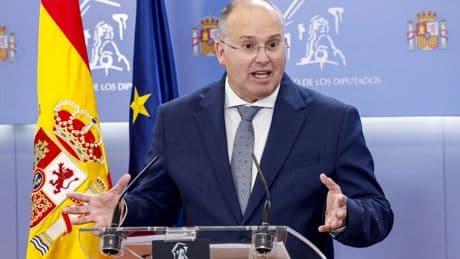 Tellado dice que los mensajes con Ábalos demuestran que Sánchez &quot;medió en el rescate de Air Europa&quot; y lo acusa de &quot;mentir&quot;