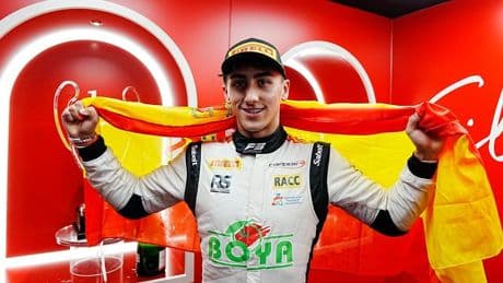 Mari Boya, la joya española de Aston Martin, gana su primera carrera de domingo de Fórmula 3 en Silverstone