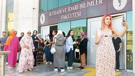 AÖF öğrencileri kaza mağduru