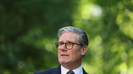 Spineless Keir Starmer waved white flag at EU – and a red rag to millions of voters