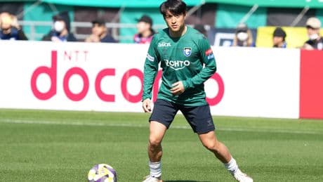 Ajax laat oog vallen  op Japanse spelers Gaku Nawata en Rui Araki