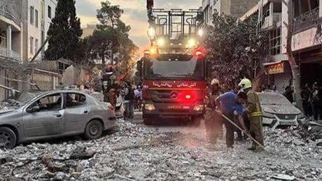 İsrailli yetkiliden İran'a yönelik saldırıların 2 hafta daha sürebileceği iddiası