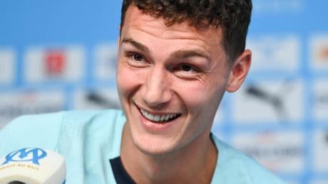 Foot : la séquence insolite de Benjamin Pavard avant sa première conférence de presse à l’OM
