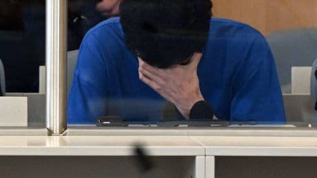 Prozessauftakt in Düsseldorf: „Ich bin schuldig, ich habe das alles verdient“ – Angeklagter im Solingen-Terrorprozess gesteht
