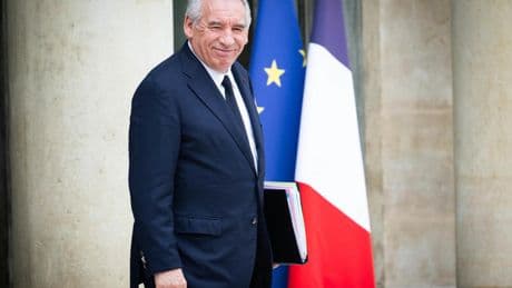C’est quoi la « banque de la démocratie », la seule proposition consensuelle de François Bayrou ?