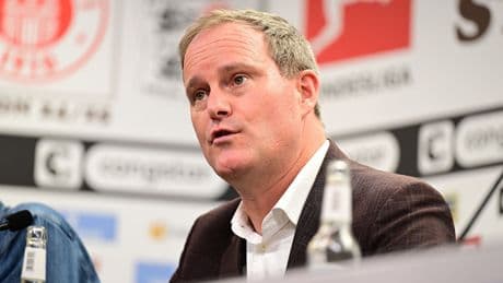 Es geht um den HSV - Was St.-Pauli-Boss Göttlich nicht schmeckt