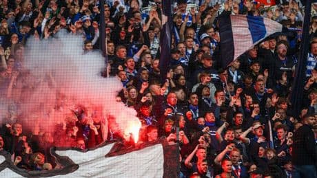 Fußball-Landespokal: "Bodenlos": Duisburg-Fan reanimiert - Essens Anhänger singen