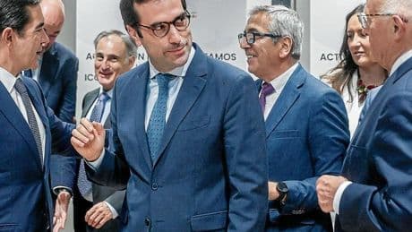 Cataluña eleva la presión al Gobierno para que frene la opa de BBVA sobre el Sabadell