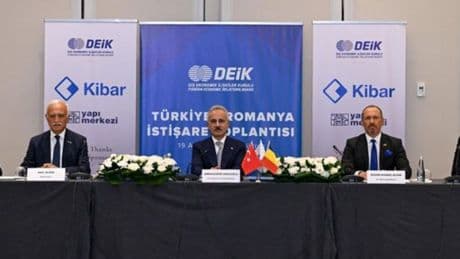 Bakan Uraloğlu, Romanya'da Yuvarlak Masa Toplantısı’na katıldı