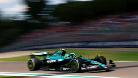 Alonso explota por radio: "Soy el piloto con más mala suerte del mundo"
