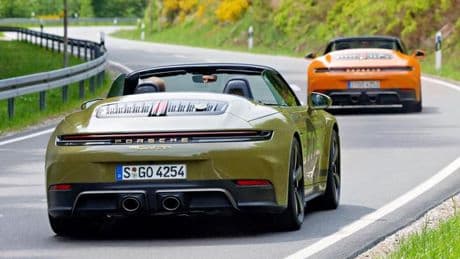 Porsche, viaggio nella Foresta Nera con l’edizione speciale che celebra gli Anni 70