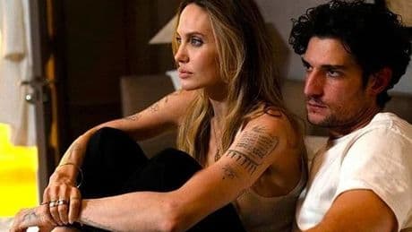 Angelina Jolie, Paris Moda Haftası’nda geçen "Couture" ile dönüyor