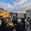 Géén grote schermen bij competitiestart door moeilijke onderhandelingen tussen DAZN en telecomoperatoren