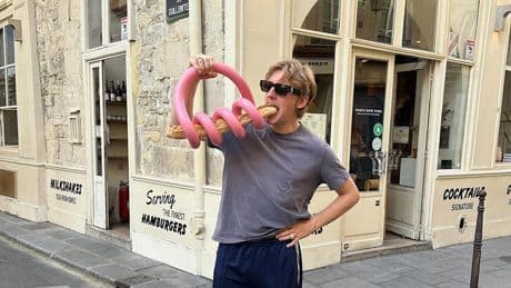 Das Sommer-Must-have - Sündhaft teure „Baguette-Tasche“